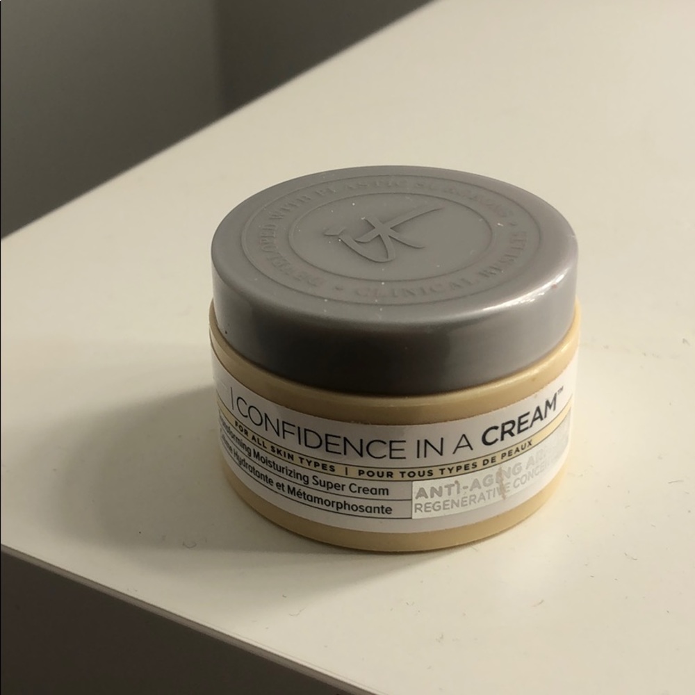 It Cosmetics Confidence in a Cream